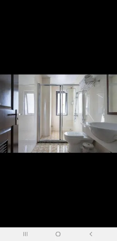 Dreibettzimmer mit Stadtblick — LUXURY II HOTEL